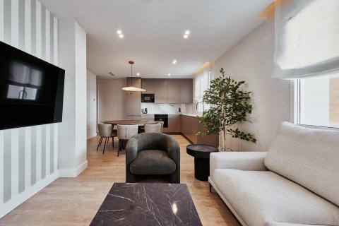 Apartamento en Madrid, España 4 dormitorios, 115 m2 No. 179921