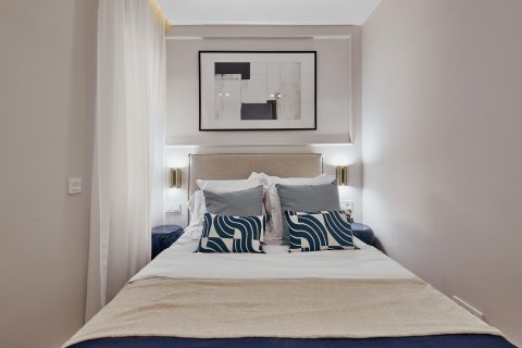 Apartament w Madrid, Hiszpania 4 sypialnie, 115 mkw. nr 179921 – zdjęcie 18