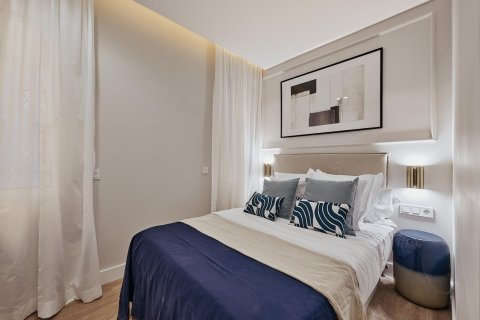 Apartament w Madrid, Hiszpania 4 sypialnie, 115 mkw. nr 179921 – zdjęcie 19