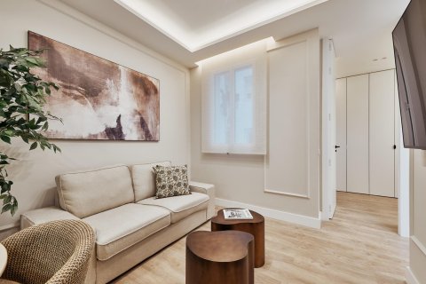 Villa till salu i Madrid, Spanien 2 sovrum, 48 kvm. Nr. 179924 - foto 2