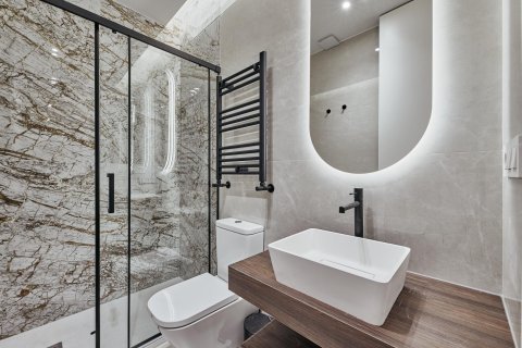 Dzīvoklis pārdošanā Madrid, Spānijā 2 istabas, 66 m2 Nr. 179923 - attēls 24