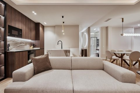 Huvila Madrid, Espanja 3 makuuhuonetta, 105 m2 No. 179920