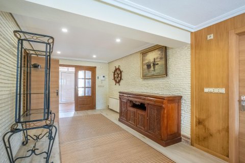 Willa Torrevieja, Alicante, Hiszpania 6 sypialni, 320 mkw. nr 140041 – zdjęcie 9