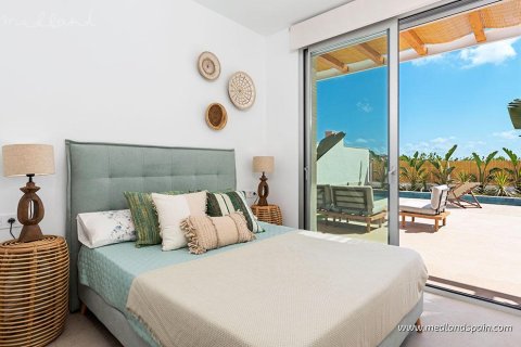 Kaupunkipientalo myytävänä Dolores, Alicante, Espanja, 3 makuuhuonetta, 97 m2 No. 154415 - kuva 12