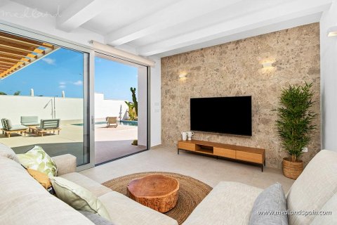 Kaupunkipientalo myytävänä Dolores, Alicante, Espanja, 3 makuuhuonetta, 97 m2 No. 154415 - kuva 5