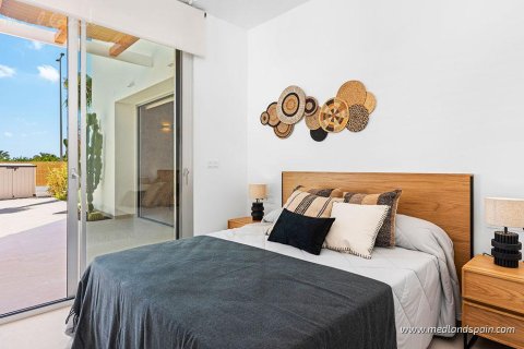 Kaupunkipientalo myytävänä Dolores, Alicante, Espanja, 3 makuuhuonetta, 97 m2 No. 154415 - kuva 10