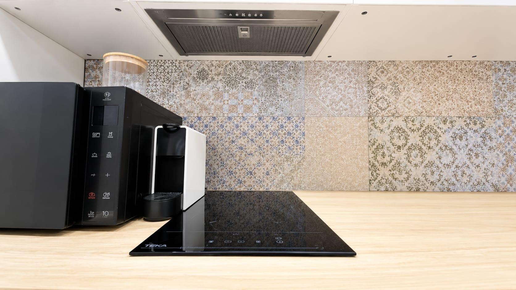 Propiedad comercial en Alicante, España 50 m2 No. 182831
