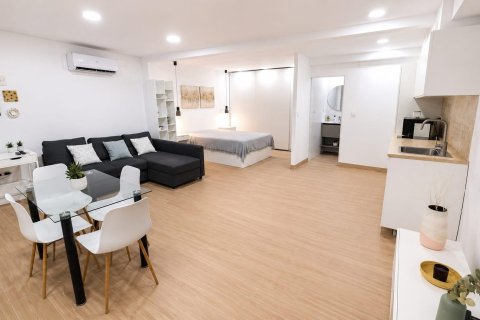 Liikekiinteistö Alicante, Espanja 50 m2 No. 182831