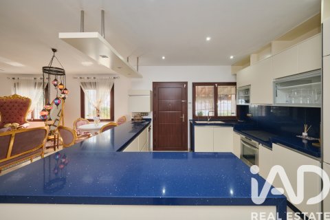 Casa in vendita a Almunecar, Granada, Spagna 4 camere da letto, 375 mq. N° 172587 - foto 8