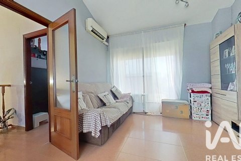 Продажа дуплекса в Кастельон-де-ла-Плана, Кастельон, Испания 3 спальни, 129м2 №172584 - фото 5