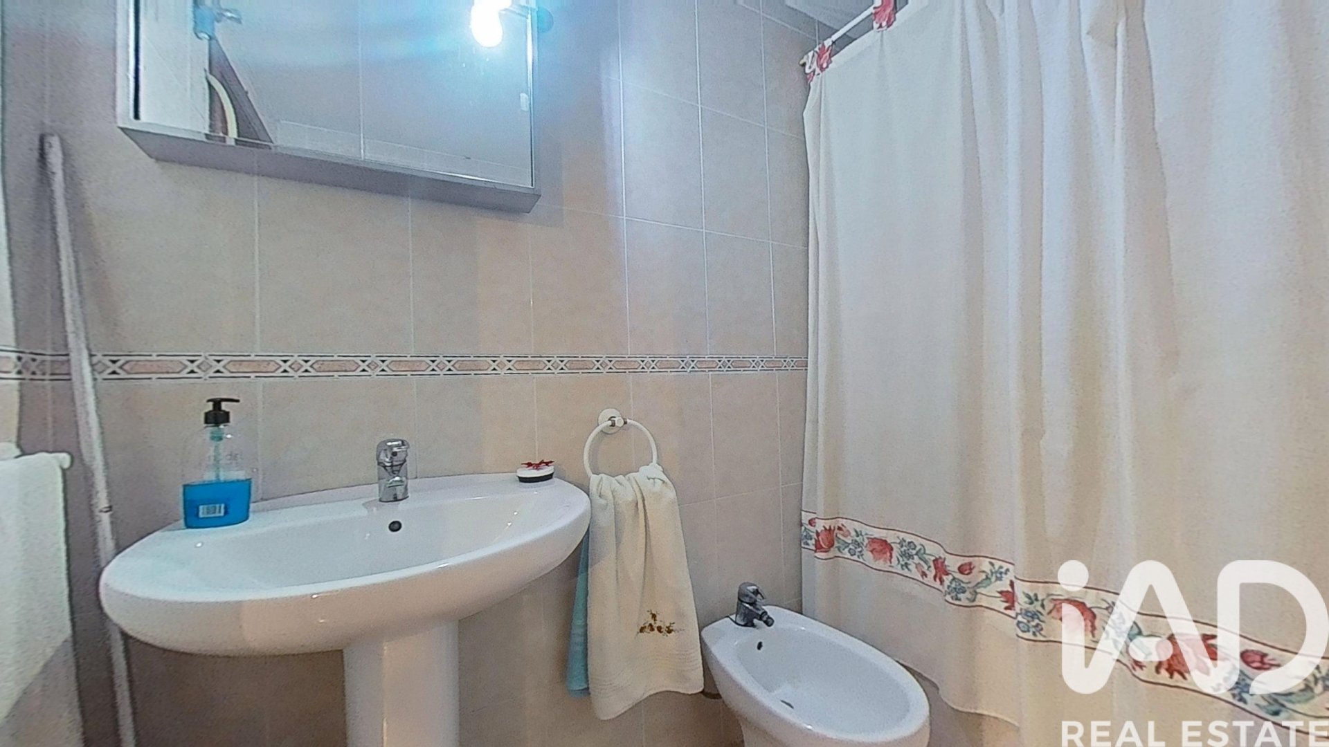 Dvīņu māja Castellon de la Plana, Castellon, Spānijā 3 istabas, 129 m2 Nr. 172584