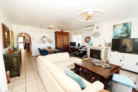 Villa zum Verkauf La Nucia, Alicante, Spanien 5 Schlafzimmer, 227 m2 Nr. 133284 - Foto 16