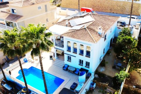 Villa zum Verkauf La Nucia, Alicante, Spanien 5 Schlafzimmer, 227 m2 Nr. 133284 - Foto 1