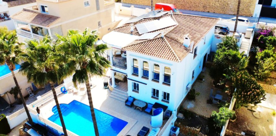 Villa La Nucia, Alicante, Spanien 5 Schlafzimmer, 227 m2 Nr. 133284