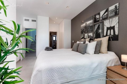 Villa for sale Pilar de la Horadada, Alicante, Spain 3 bedrooms, 151 sq.m. No. 132887 - photo 8
