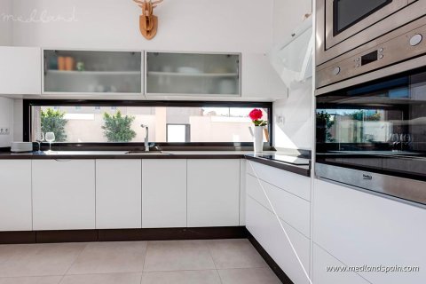 Villa for sale Pilar de la Horadada, Alicante, Spain 3 bedrooms, 151 sq.m. No. 132887 - photo 5