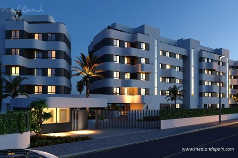 Huoneisto myytävänä Torremolinos, Malaga, Espanja, 2 makuuhuonetta, 113 m2 No. 132889 - kuva 12