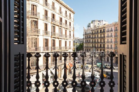 Huoneisto myytävänä Barcelona, Espanja, 2 makuuhuonetta, 86 m2 No. 156758 - kuva 22