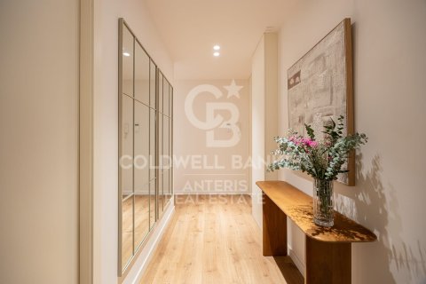 Huoneisto myytävänä Barcelona, Espanja, 2 makuuhuonetta, 86 m2 No. 156758 - kuva 14