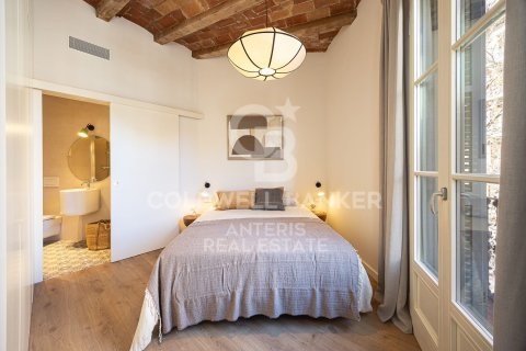 Продажа квартиры в Барселона, Испания 2 спальни, 86м2 №156758 - фото 7