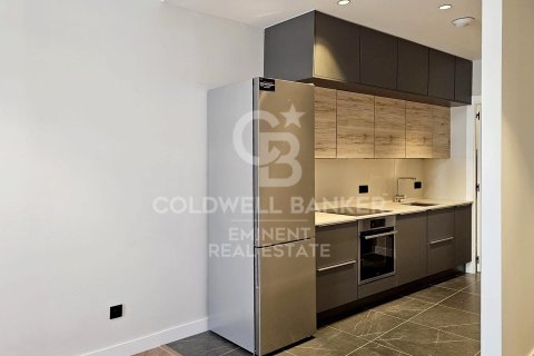 Huoneisto myytävänä Barcelona, Espanja, 2 makuuhuonetta, 70 m2 No. 156757 - kuva 5