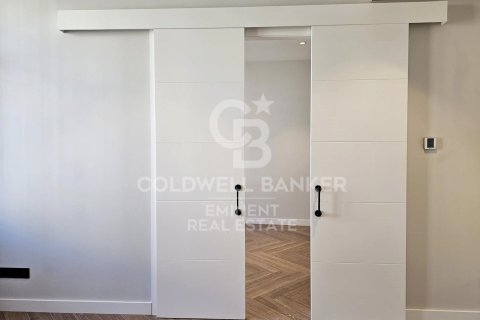 Huoneisto myytävänä Barcelona, Espanja, 2 makuuhuonetta, 70 m2 No. 156757 - kuva 10
