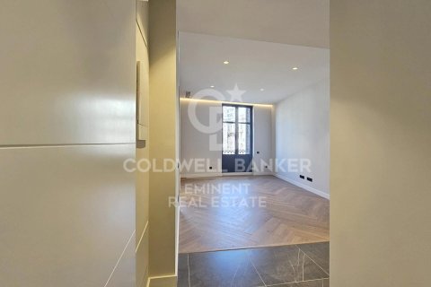 Apartamento en venta en Barcelona, España 2 dormitorios, 70 m2 No. 156757 - foto 15