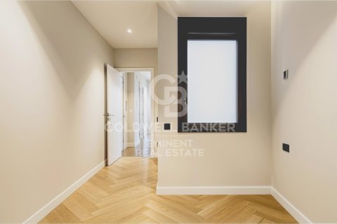 Huoneisto myytävänä Barcelona, Espanja, 2 makuuhuonetta, 70 m2 No. 156757 - kuva 17