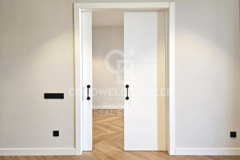 Huoneisto myytävänä Barcelona, Espanja, 2 makuuhuonetta, 70 m2 No. 156757 - kuva 14