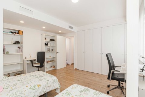 Wohnung zum Verkauf in Sevilla, Seville, Spanien 3 Schlafzimmer, 127 m2 Nr. 194455 - Foto 15