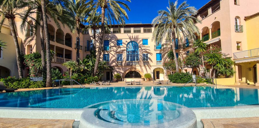 Kaupunkipientalo Illetes (Ses), Mallorca, Espanja 3 makuuhuonetta, 180 m2 No. 33179