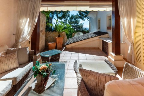 Kaupunkipientalo vuokrattavana Illetes (Ses), Mallorca, Espanja, 3 makuuhuonetta, 180 m2 No. 33179 - kuva 14