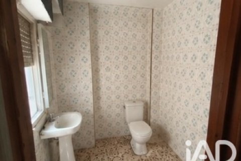 Duplex for sale in Guardamar del Segura, Alicante, Spain 5 bedrooms, 160 sq.m. No. 195808 - photo 17