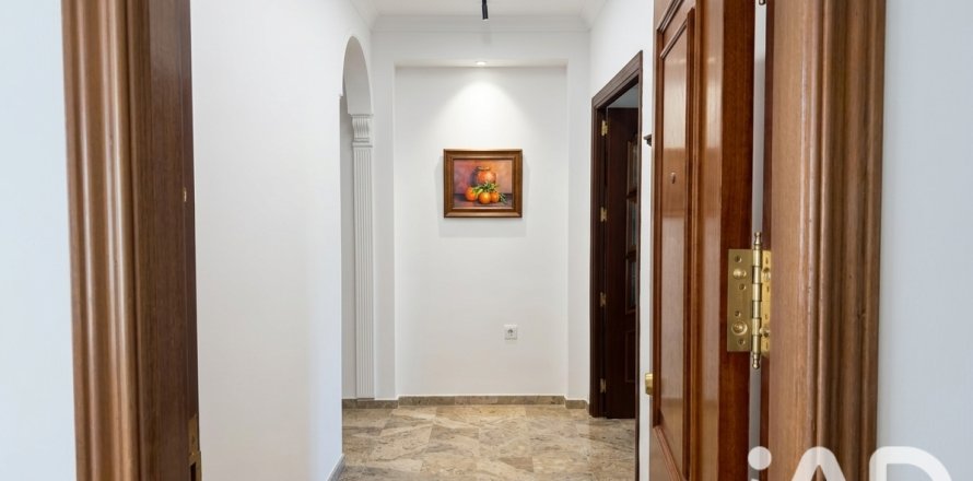 Huoneisto Lucena, Cordoba, Espanja 3 makuuhuonetta, 116 m2 No. 195812