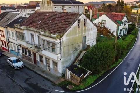 Villetta a schiera a Ferrol, A Coruna, Spagna 6 camere da letto, 151 mq. N° 195813