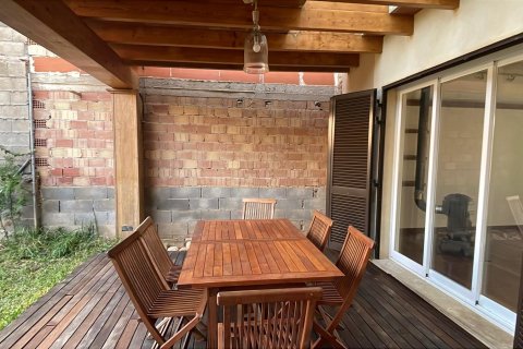 Kaupunkipientalo vuokrattavana Consell, Mallorca, Espanja, 3 makuuhuonetta, 150 m2 No. 147543 - kuva 5