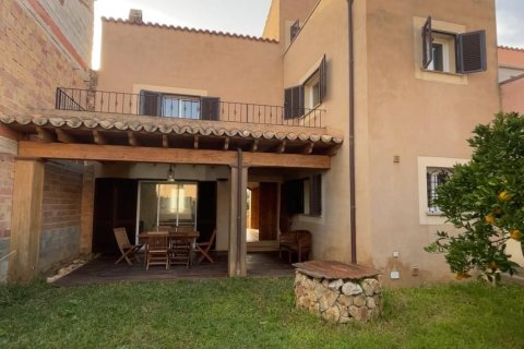 Kaupunkipientalo Consell, Mallorca, Espanja 3 makuuhuonetta, 150 m2 No. 147543