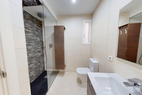 Apartment à vendre à Valencia, Espagne, 3 chambres, 65 m2 No. 147546 - photo 12