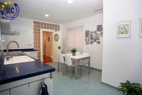 Lägenhet till salu i Valencia, Spanien 4 sovrum, 182 kvm. Nr. 147545 - foto 25