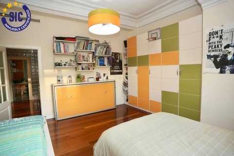 Lägenhet till salu i Valencia, Spanien 4 sovrum, 182 kvm. Nr. 147545 - foto 16