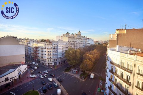 Lägenhet till salu i Valencia, Spanien 4 sovrum, 182 kvm. Nr. 147545 - foto 15
