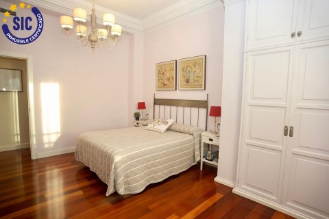 Lägenhet till salu i Valencia, Spanien 4 sovrum, 182 kvm. Nr. 147545 - foto 14