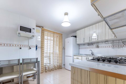 Продажа квартиры в Аликанте, Испания 3 спальни, 95м2 №180106 - фото 6