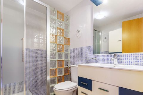 Продажа квартиры в Аликанте, Испания 3 спальни, 95м2 №180106 - фото 9