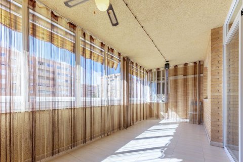 Продажа квартиры в Аликанте, Испания 3 спальни, 95м2 №180106 - фото 4