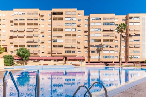 Продажа квартиры в Аликанте, Испания 3 спальни, 95м2 №180106 - фото 18
