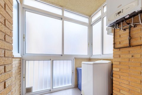 Продажа квартиры в Аликанте, Испания 3 спальни, 95м2 №180106 - фото 15