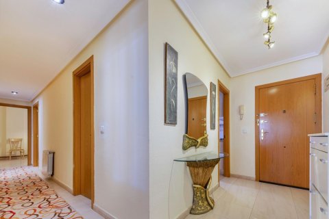 Продажа квартиры в Аликанте, Испания 3 спальни, 95м2 №180106 - фото 7