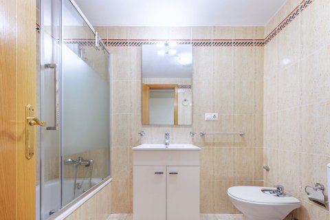 Продажа квартиры в Аликанте, Испания 3 спальни, 95м2 №180106 - фото 10