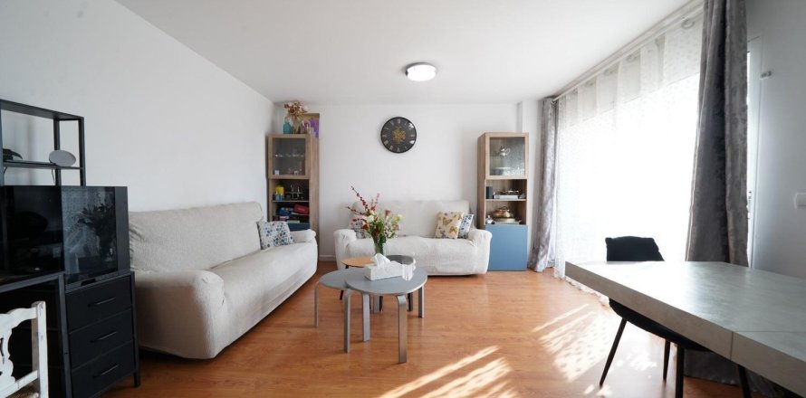 Apartamento en Alicante, España 3 dormitorios, 156 m2 No. 180105